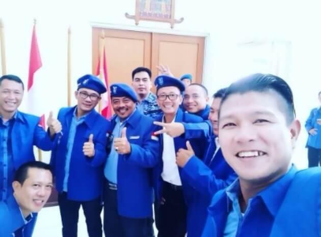 GAK USAH HERAN,8 HAL INI NIH YANG BIKIN ANDHIKA KANGEN BAND JADI COWOK TETKENAL