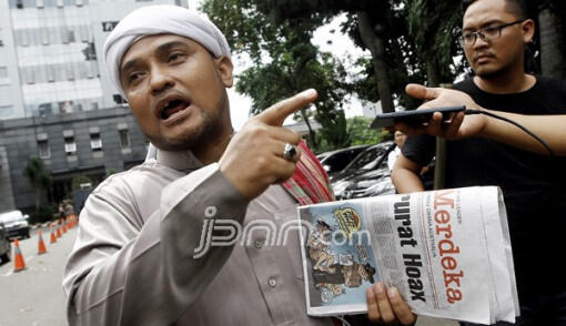 Habib Novel: Boleh Saja Pakai Peci, Tapi Tolong Dong...