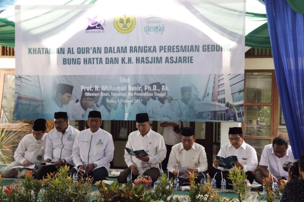 Membatasi Politisasi Agama