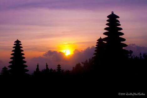 Jelang Nyepi, 6 Ogoh-ogoh Dikirab Keliling Kota Serang