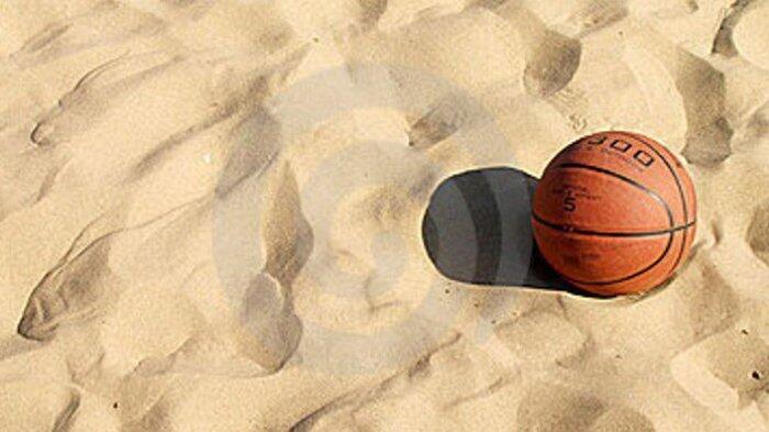 Bola Basket Meledak Saat Dipungut Seorang Perempuan