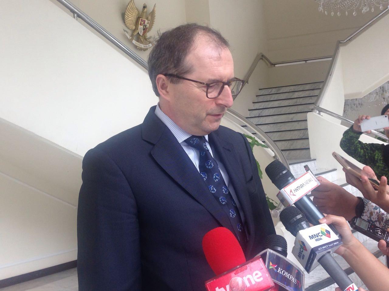 Presiden Prancis Bertandang ke Indonesia Hari Ini