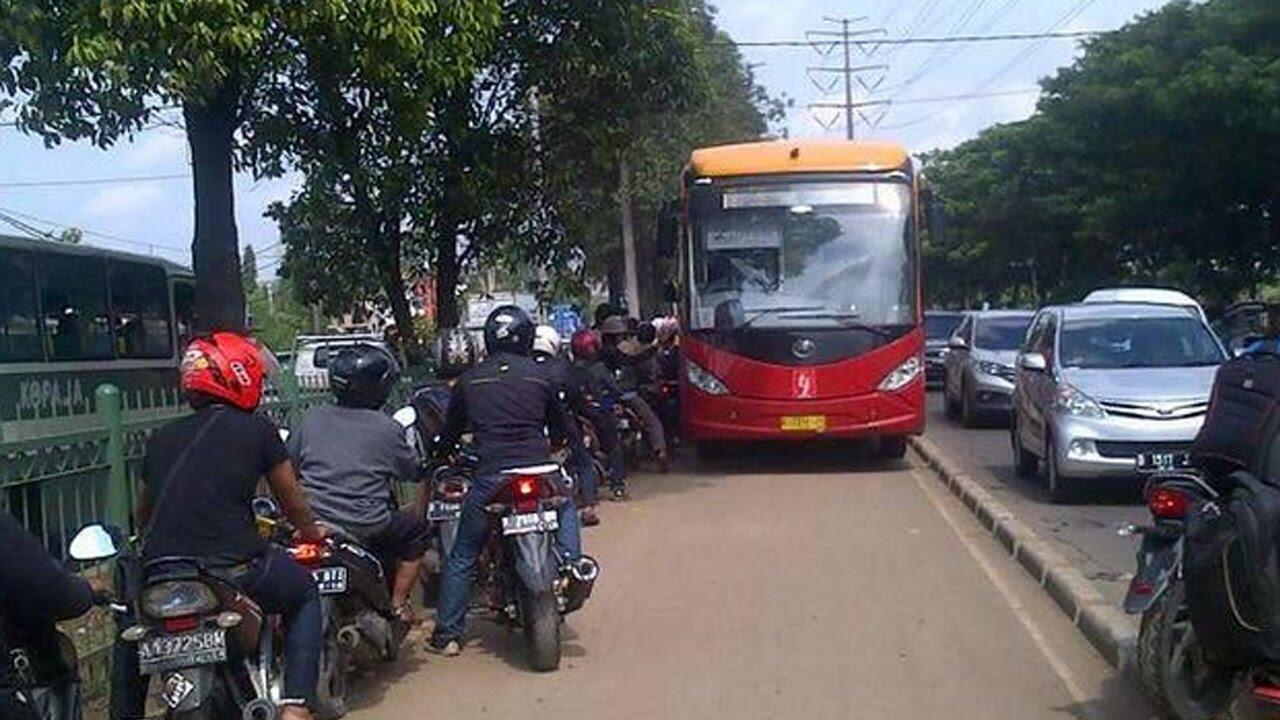 Cicilan Motor Murah Buat Orang Malas Pakai Angkutan Umum