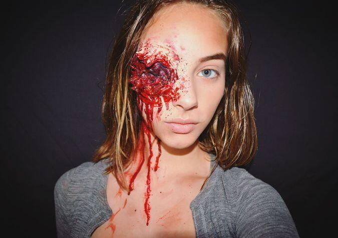 Usianya Baru 15 Tahun tapi Udah Bisa Bikin Make-up Art yang Keren