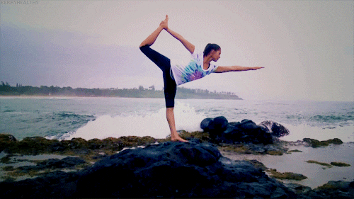 5 Pose Yoga Sederhana yang Harus Sista Coba