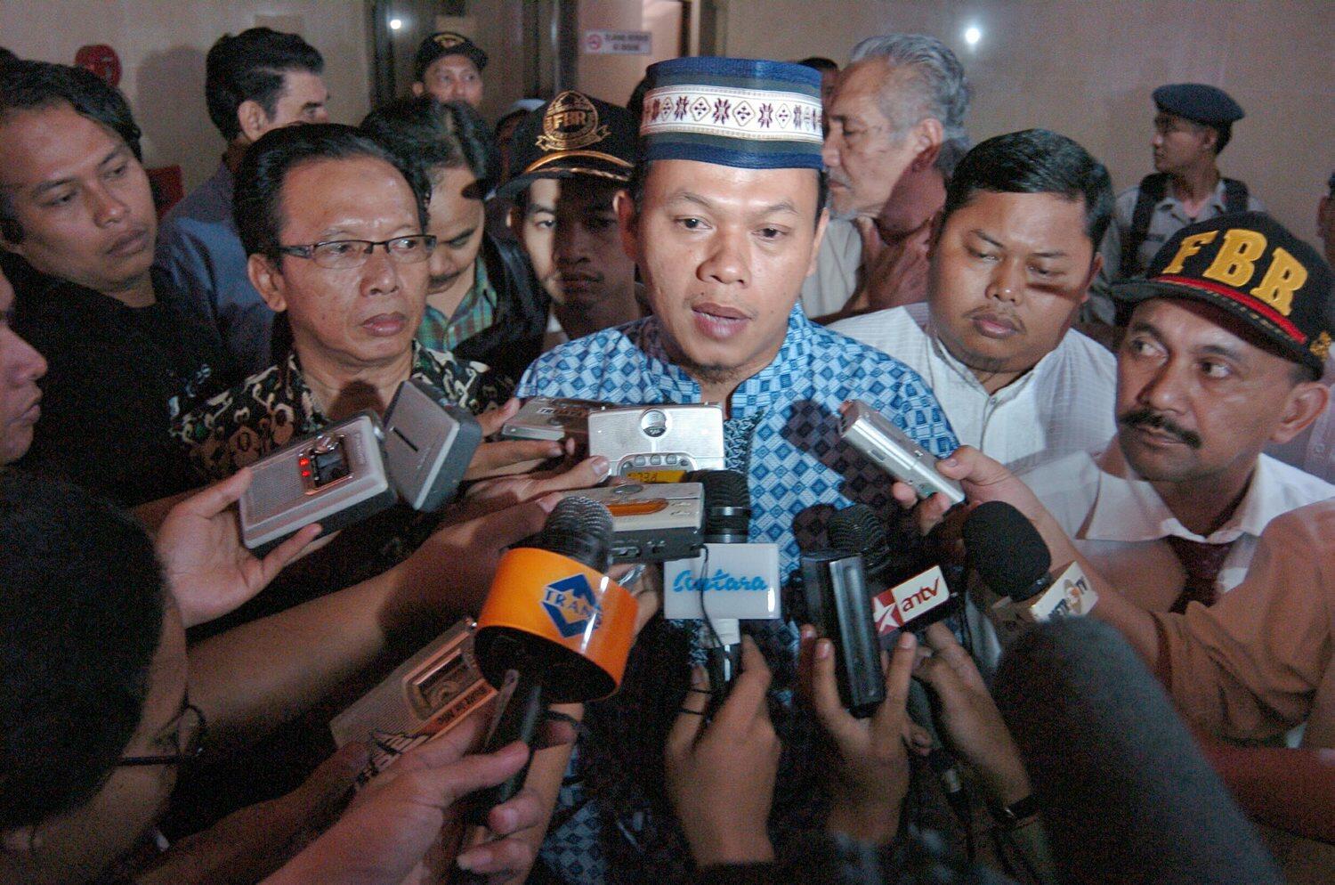 Kawasan Monas Disterilkan