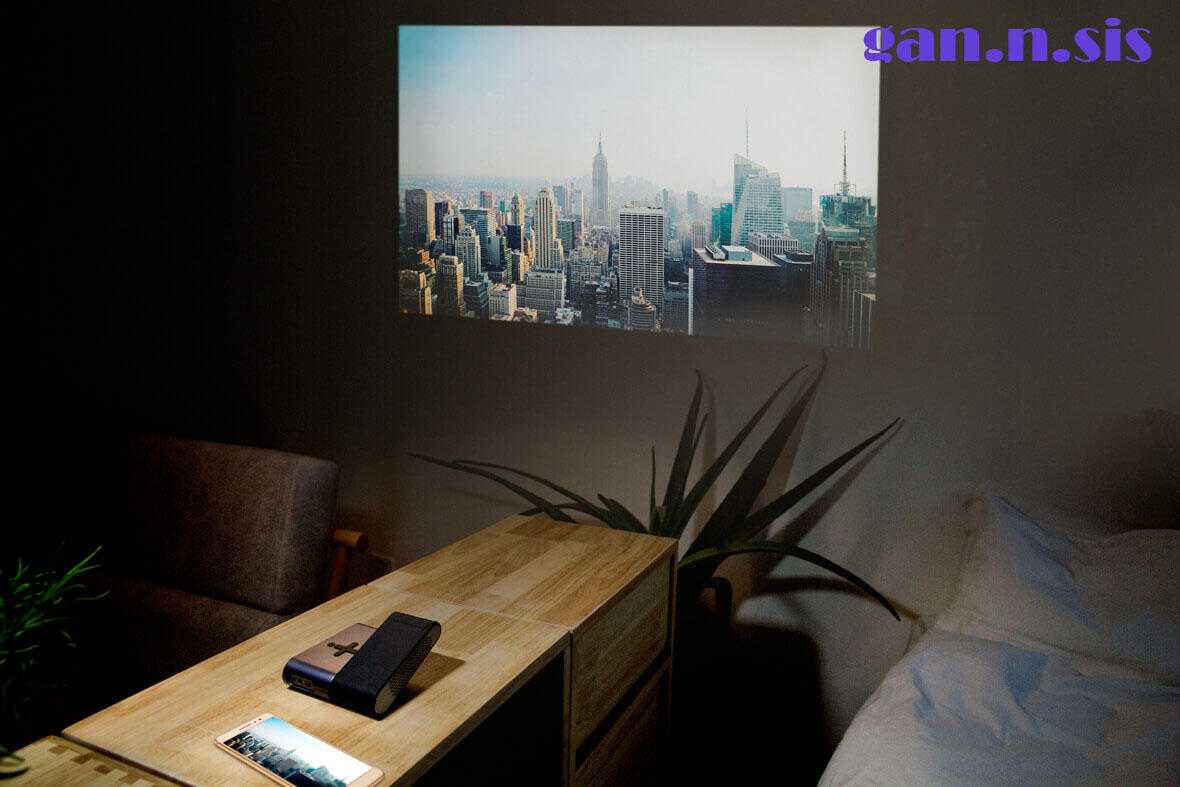 &#91;TC MOTO Z&#93; Asyiknya nobar pakai Insta-share Projector Mod