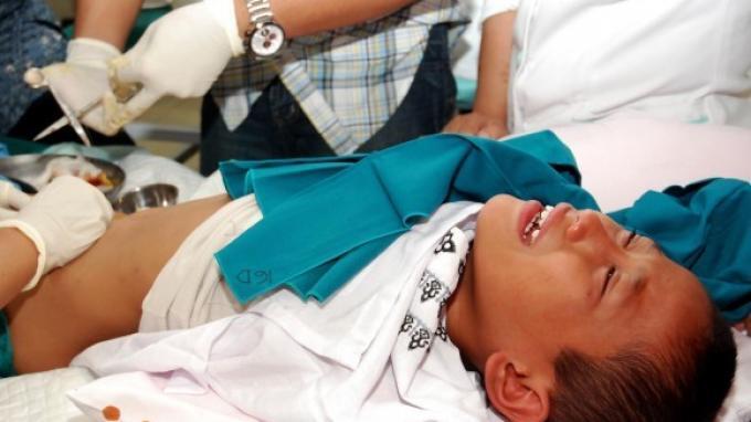 Kemaluan Bocah Ini Tak Sengaja Terpotong oleh Dokter yang Menyunatnya