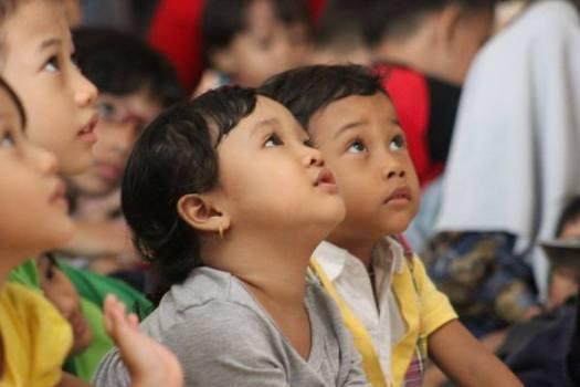 Pentingnya Manfaat Dongeng Sebelum Tidur Bagi Anak