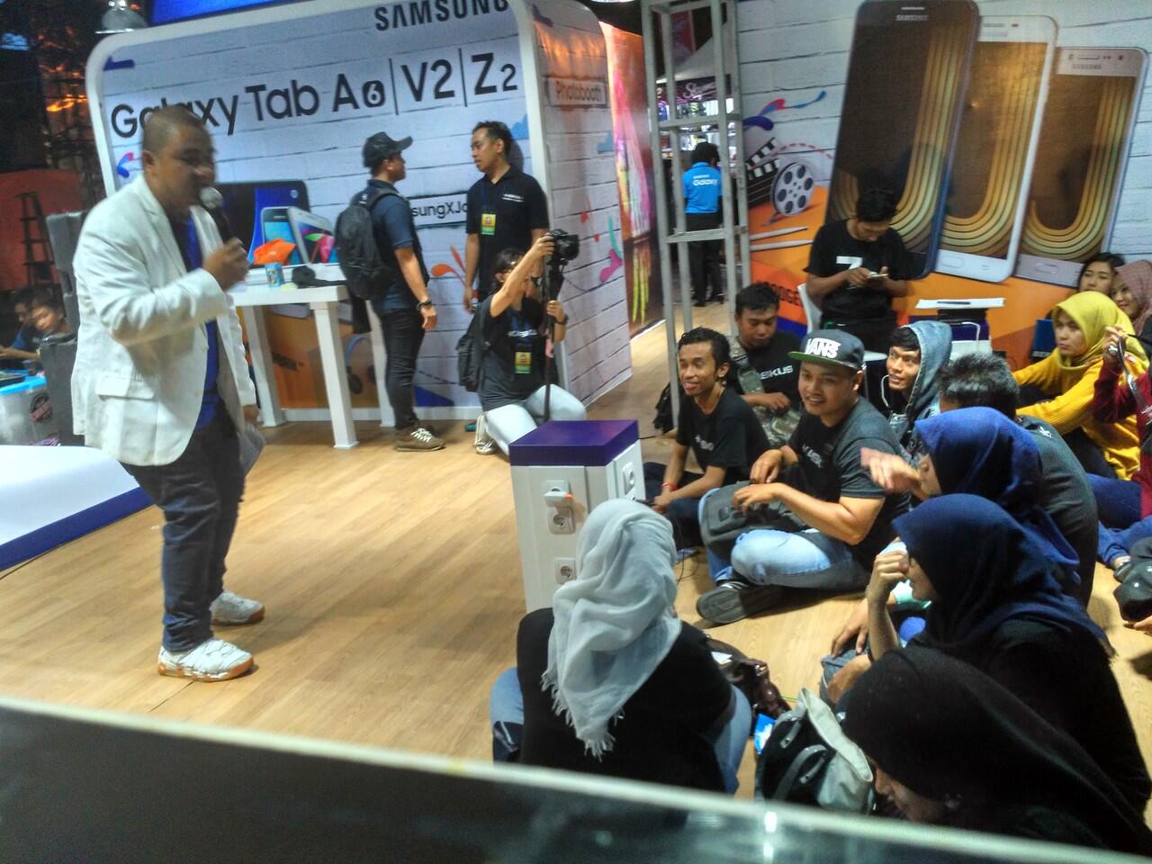 &#91;FR&#93; Invasi Kaskuser Reg Minangkabau di JakCloth Padang Bareng Samsung Mobile