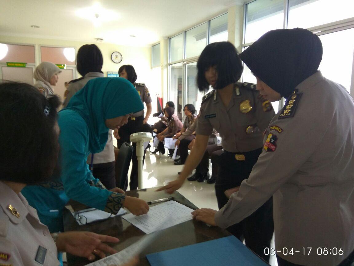 60 Polwan Mengikuti Seleksi Ekspedisi Gunung Cartenz di Papua