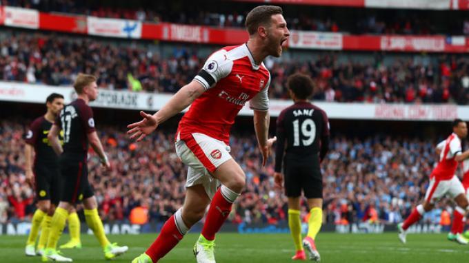 Arsenal vs Manchester City: Shkodran Mustafi Gagalkan Kemenangan City