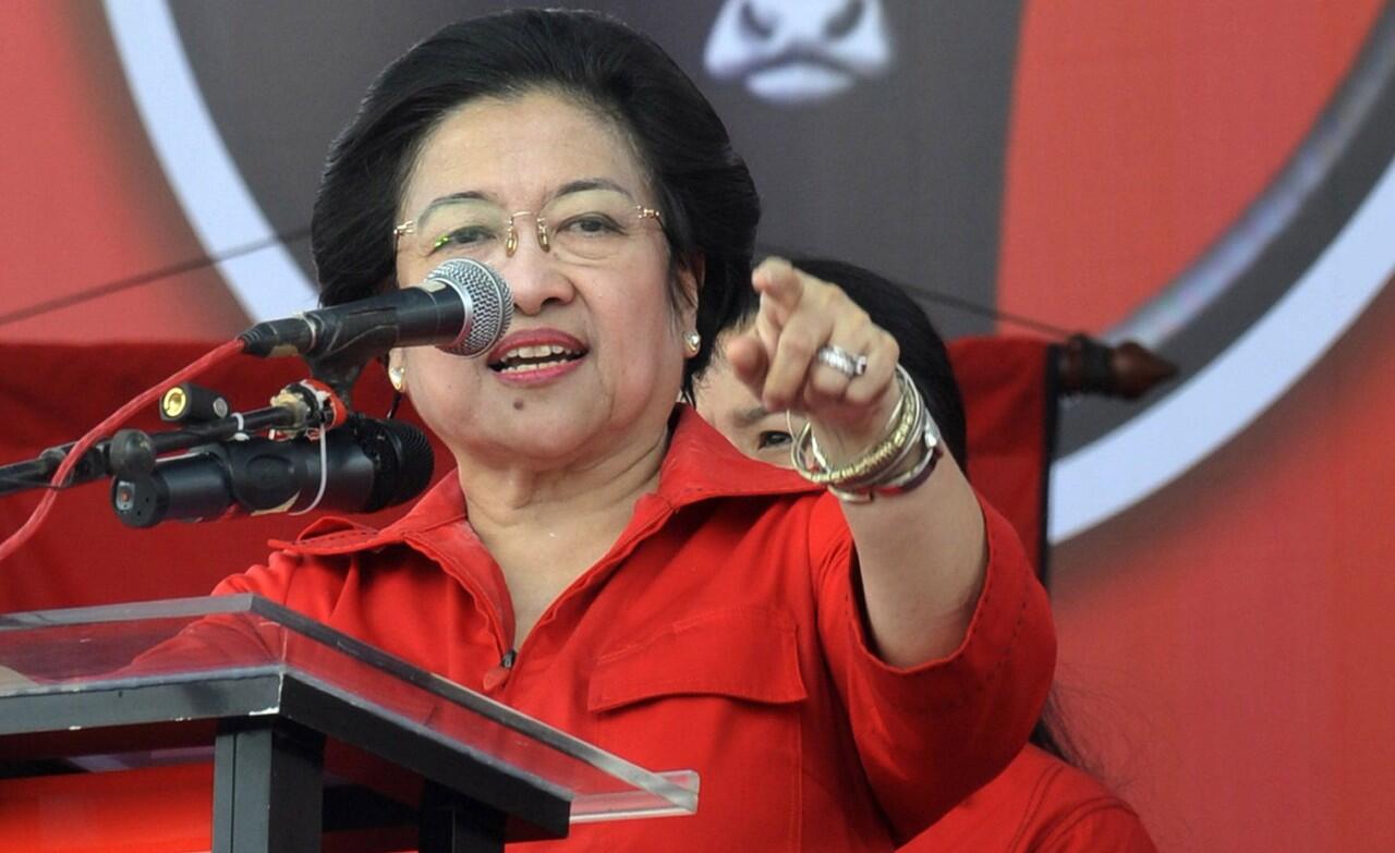 ANDAI MEGAWATI PENSIUN, SIAPA JADI PENGUASA PDI P?