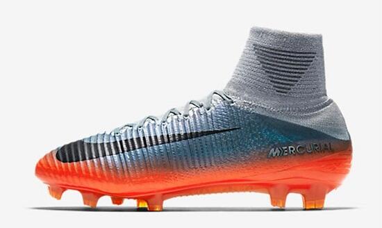 Nostalgia Ronaldo di MU Lewat Sepatu Baru