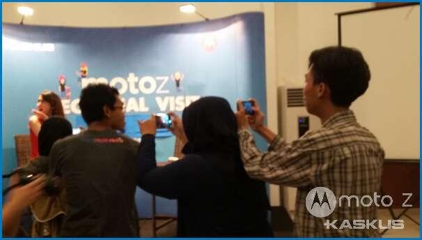 &#91;TC MOTO Z&#93; Kemudahan Beraktifitas Dengan Incipio OffGRID Power Pack Mod Moto Z