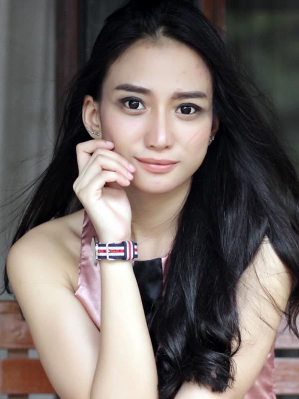 Blak-blakan Bella Luna soal Tudingan Kekerasan Razman Nasution