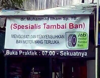 Guys, Siap-siap Sakit Perut Lihat Kumpulan Banner yang Kocaknya Gak Ketulungan Ini!