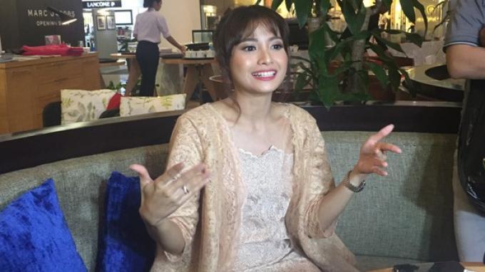 Acha Septriasa Hamil: Ngidam Empal Gentong dan Martabak