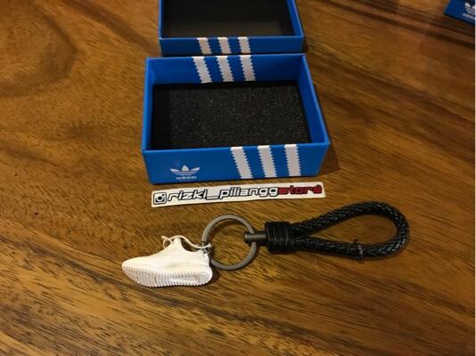 Terjual Original Key Chain Gantungan  kunci  3D  Adidas NMD 