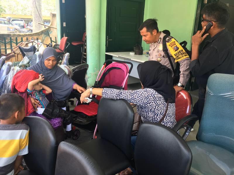 Bripka Ilham Menegosiasi Agar Anak Penderita Hidrosefalus Bisa Dirawat
