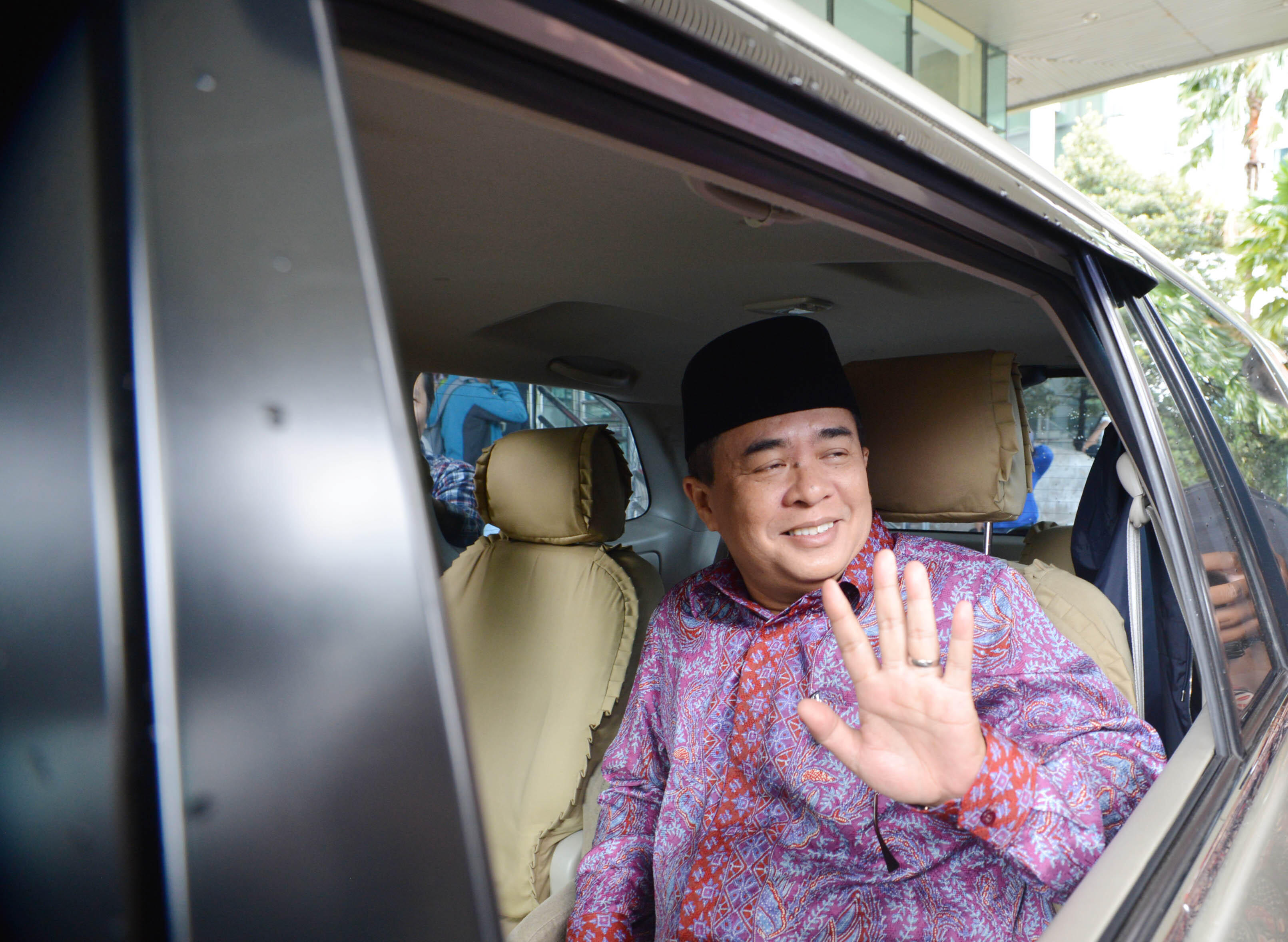 Ade, Gamawan, dan Terdakwa KTP-el Pernah Makan Bersama