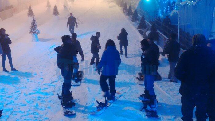 Promo Khusus Turis Indonesia di Snow City Singapura: Beli 1 Gratis 1 Tiket!