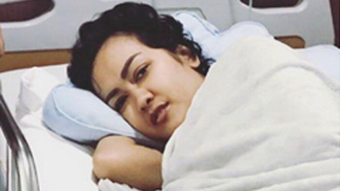 'Kata Siapa Julia Perez Kecanduan Obat?'