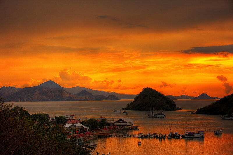 BALI DAN NUSA TENGGARA JUGA PUNYA SUNRISE YANG MEMANJAKAN MATA