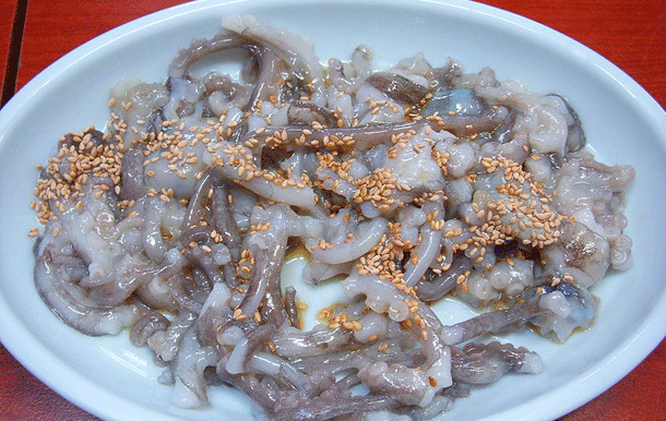Berani Mencoba 7 Makanan Ekstrem ini?