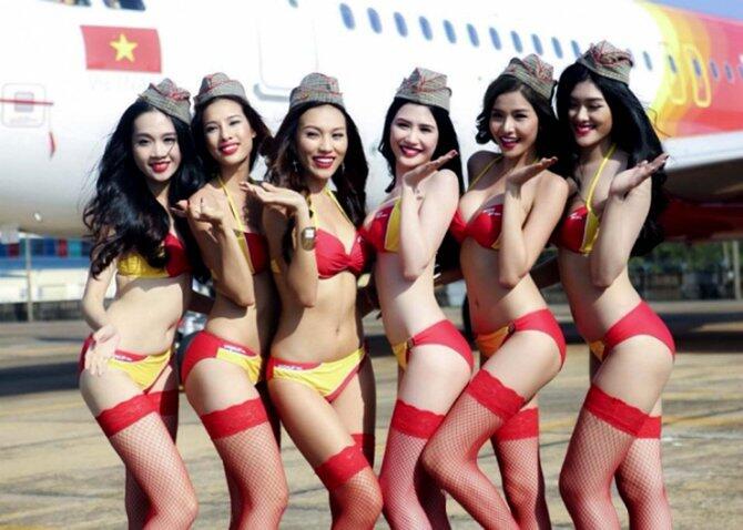 Maskapai VietJet dengan Pramugari Berbikini Siap Jelajahi Langit Indonesia