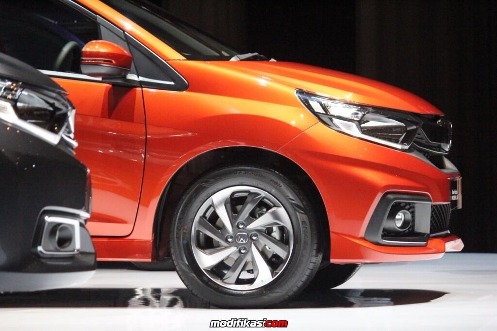 Mobilio vs BRV - Pertarungan Kelas Juara Beda Gaya