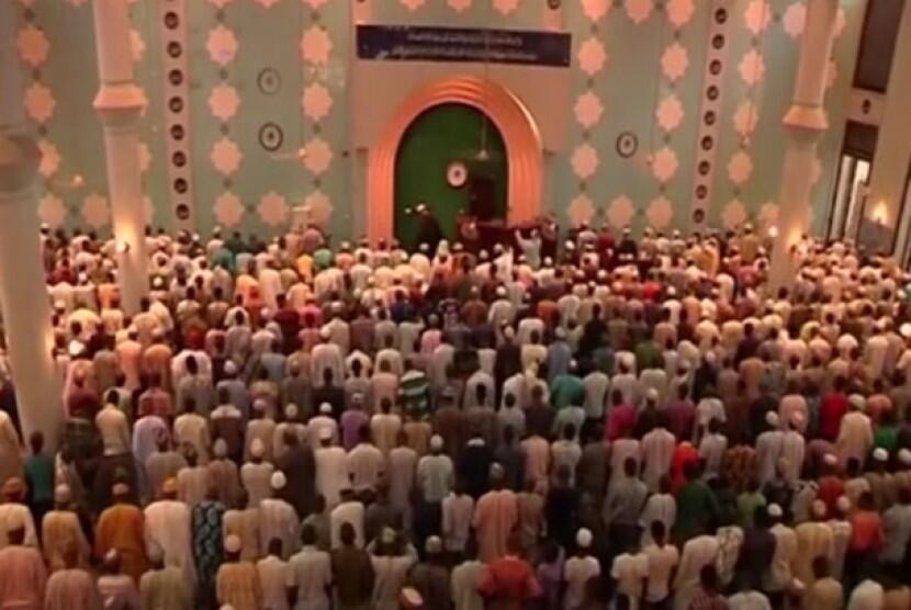 Riset: Islam, Agama dengan Perkembangan Tercepat di Dunia