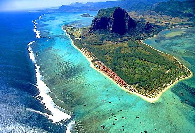 Air Terjun di Bawah Laut Satu-satunya di Dunia, Benarkah Ada?