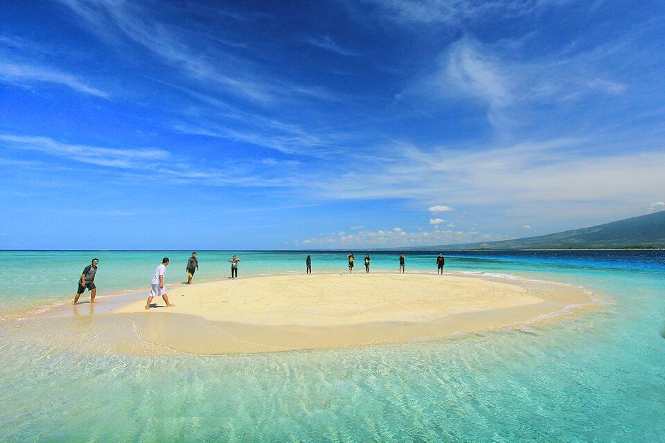 3 Pantai Gosong Pasir Terindah di Indonesia