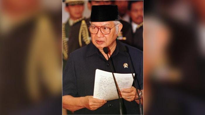 Kisah Kekuasaan Pak Harto yang 'Dikawal' 2.000 Pusaka serta 200 Paranormal