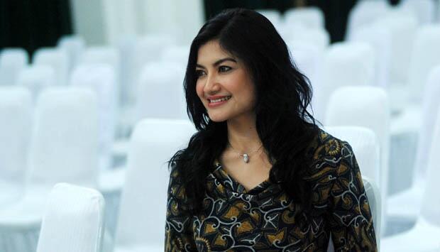 8 News Anchor Cantik dan Cerdas Kebanggaan Indonesia