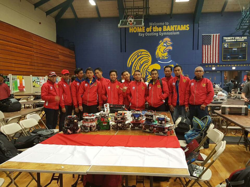 TIm Indonesia raih juara robot pemadam api dunia
