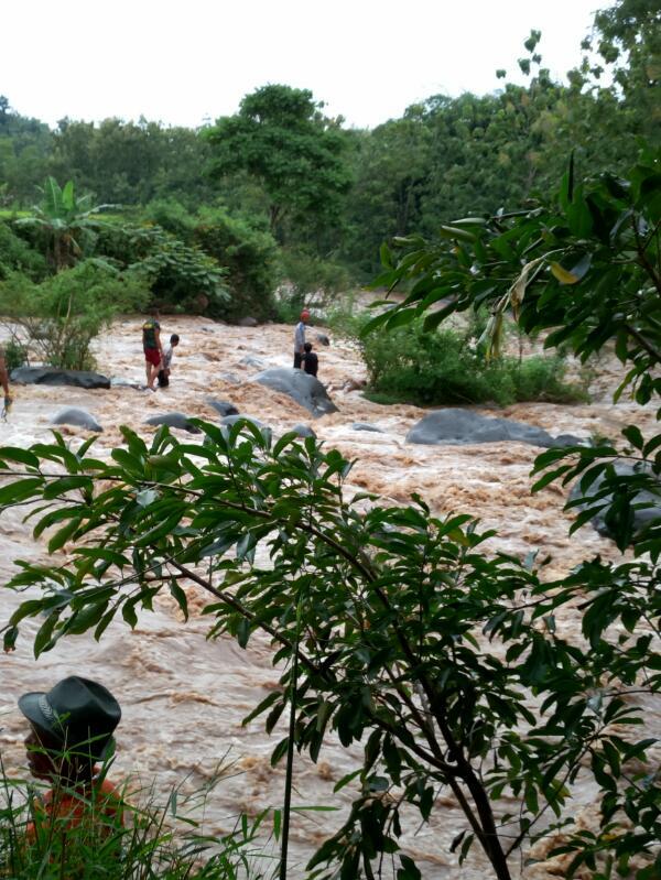 Innalillahi...Ikuti Outbond, 6 Siswa Madrasah Hanyut di Sungai