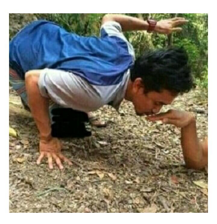 Woow...Ternyata inilah Pawang Ular Terhebat Yang Pernah Ada....