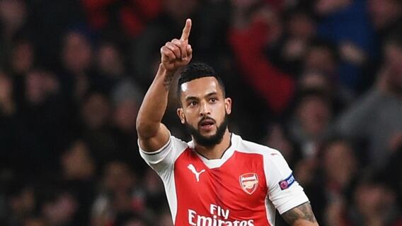 Walcott Minta Maaf Arsenal Dibantai Crystal Palace