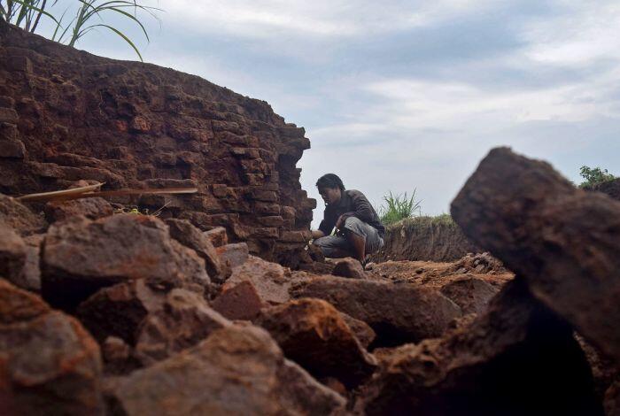 Kerusakan situs Majapahit akibat lemahnya pengawasan