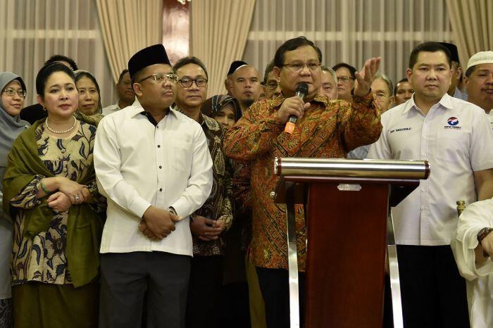 Hampir 19 April, Prabowo kumpulkan politisi senior