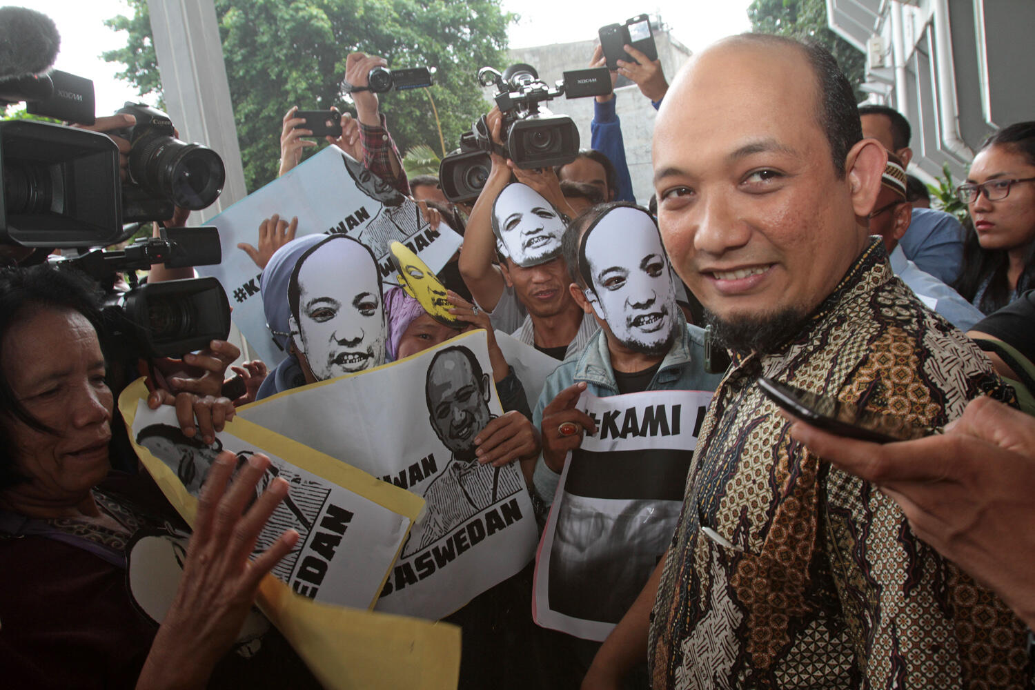 Novel Berulang Kali Mengatakan Wajahnya Panas