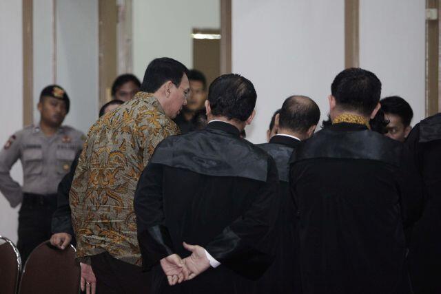 Jaksa Didorong Berani Tuntut Bebas Ahok