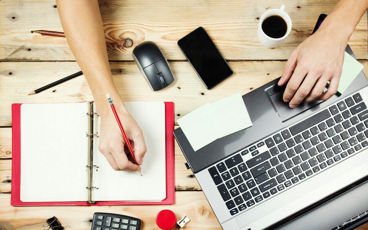 DIBUTUHKAN DESIGN INFOGRAFIS FREELANCER