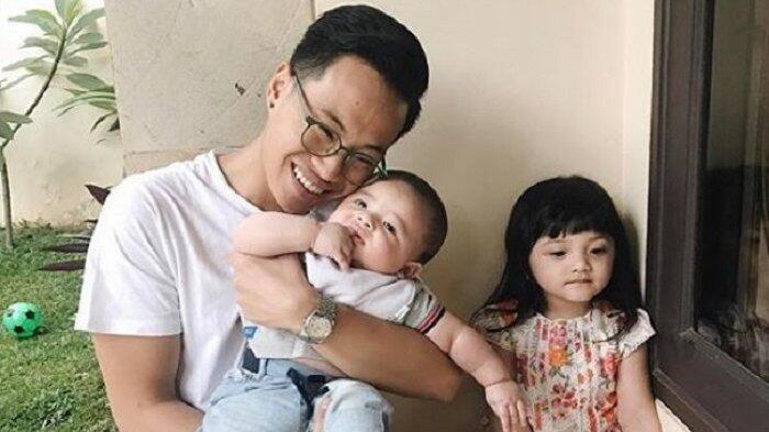 Pacar Aurel Peluk Adik Arsya, Ekspresi Arsy Bikin Gagal Fokus