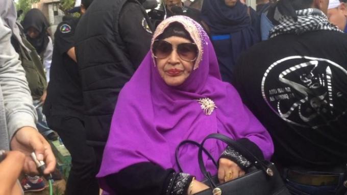 Kata Ibunda Ustaz Uje Soal Kabar Umi Pipik Menikah Lagi