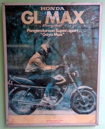 Romantisme Iklan-iklan Sepeda Motor Jaman Dulu