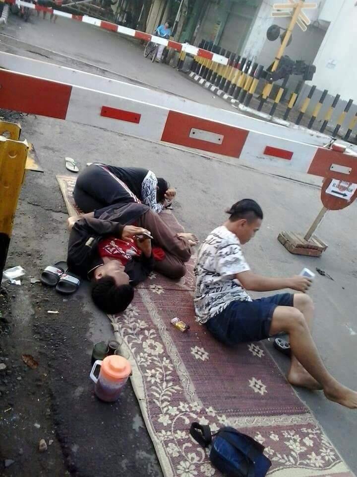 Massa Kotak-Kotak Mengamuk dan Mencaci Saat Acara Tabligh Akbar