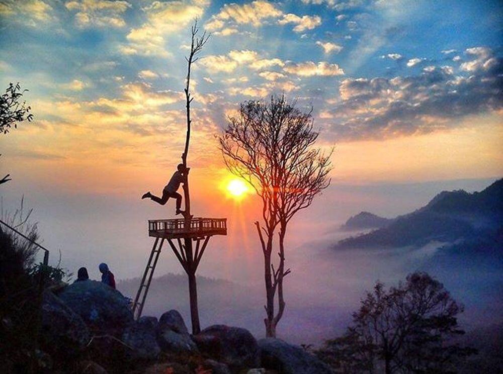 FAJAR MENYAPA JAWA DI 6 LOKASI BERIKUT DENGAN SEGALA PESONANYA